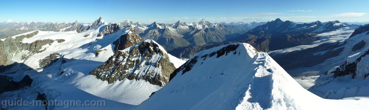 La Suisse depuis le sommet du Castor